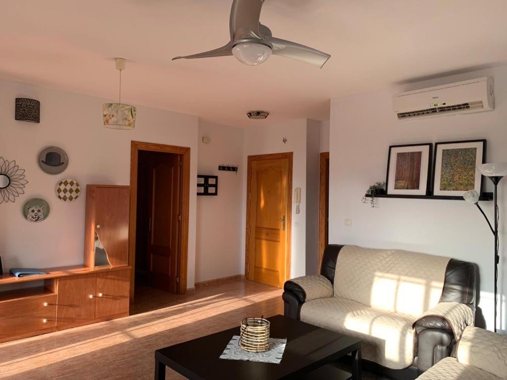Rachel'S Suite Roquetas de Mar Exteriör bild